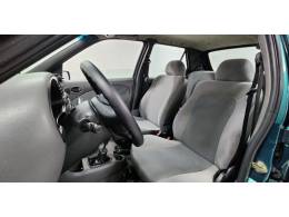 FORD - FIESTA - 2000/2000 - Verde - R$ 18.900,00