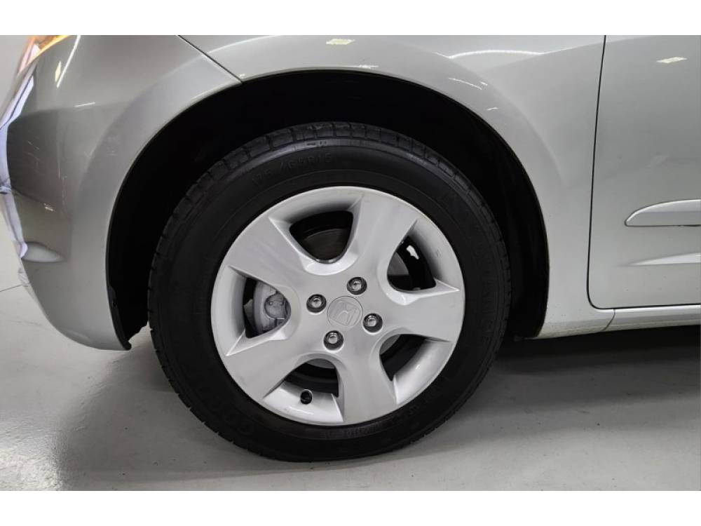 HONDA - FIT - 2011/2011 - Prata - R$ 47.900,00