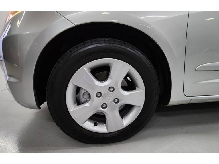 HONDA - FIT - 2011/2011 - Prata - R$ 47.900,00