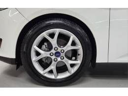 FORD - FOCUS - 2019/2019 - Branca - R$ 61.990,00