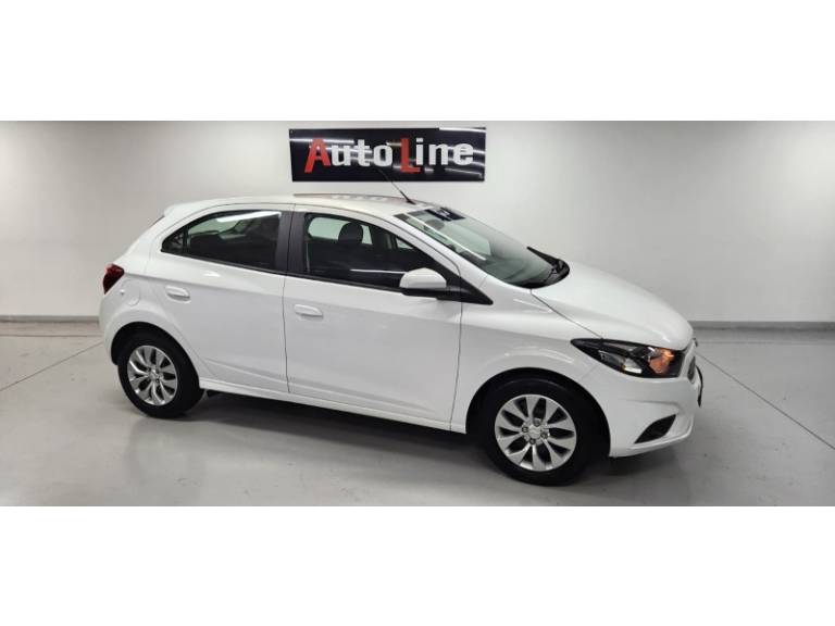 CHEVROLET - ONIX - 2017/2017 - Branca - R$ 58.999,00