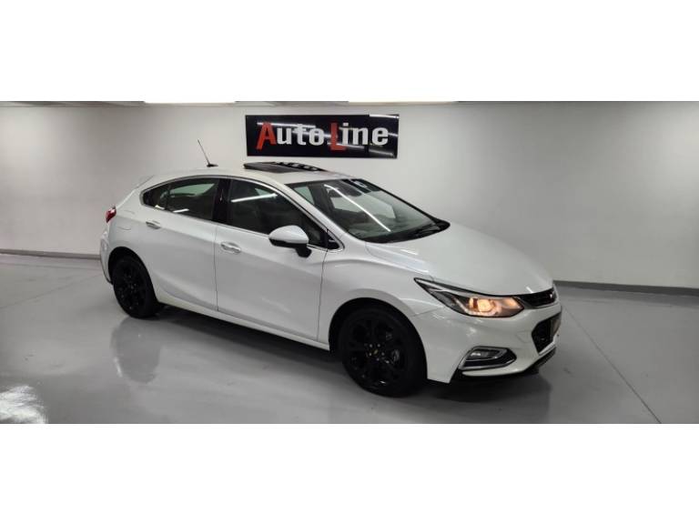 CHEVROLET - CRUZE - 2017/2017 - Branca - R$ 98.900,00