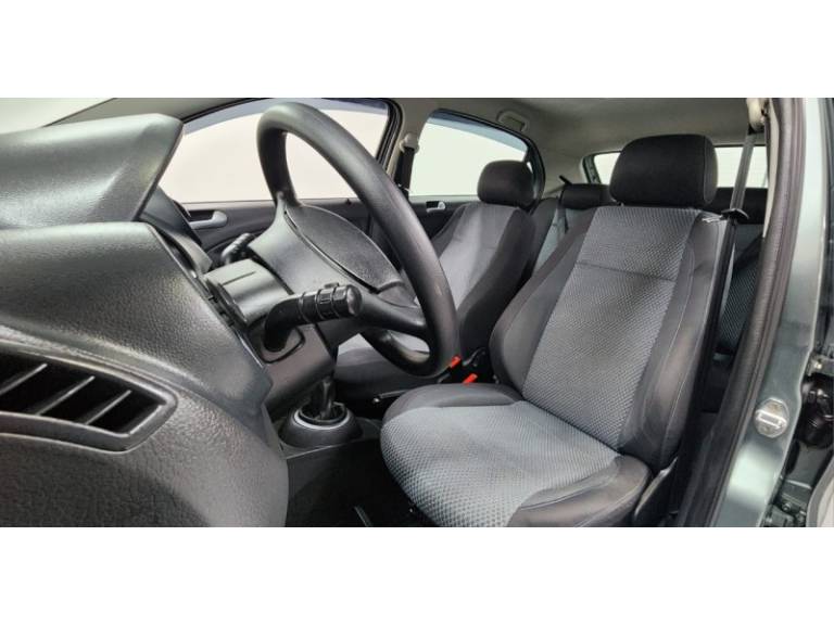 VOLKSWAGEN - GOL - 2011/2011 - Cinza - R$ 38.900,00