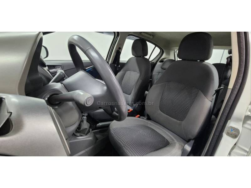 FIAT - PALIO - 2013/2013 - Branca - R$ 36.900,00
