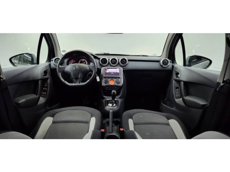 CITROËN - C3 - 2027/2018 - Prata - R$ 61.999,00