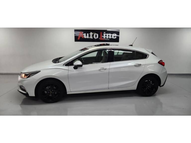 CHEVROLET - CRUZE - 2017/2017 - Branca - R$ 98.900,00