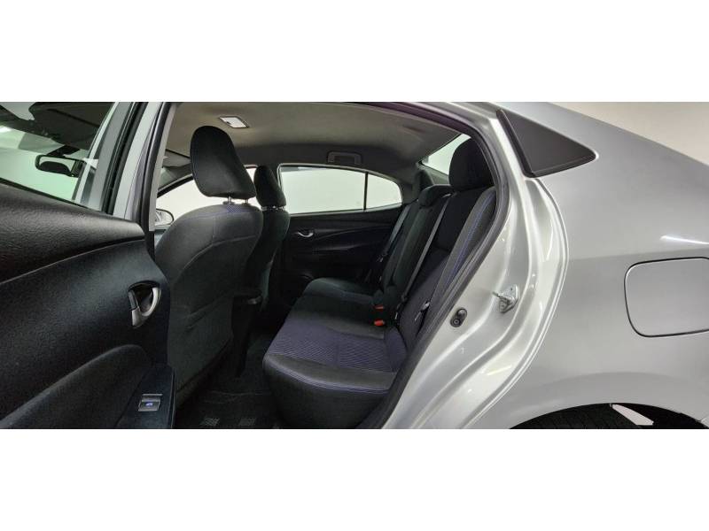 TOYOTA - YARIS - 2019/2019 - Prata - R$ 79.900,00
