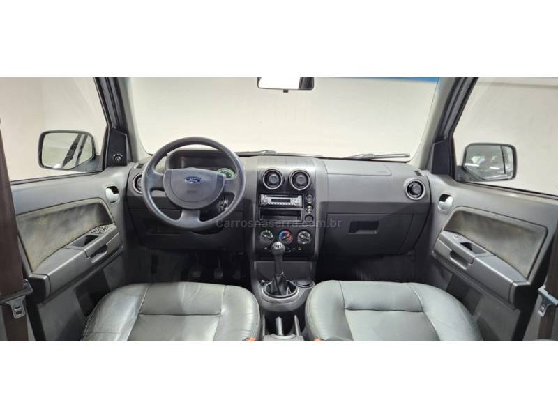 FORD - ECOSPORT - 2005/2005 - Prata - R$ 29.900,00