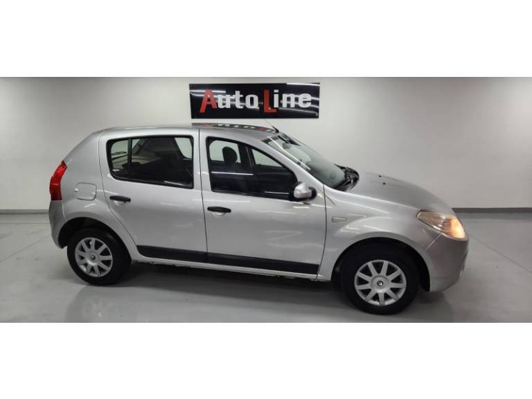 RENAULT - SANDERO - 2011/2011 - Prata - R$ 30.999,00