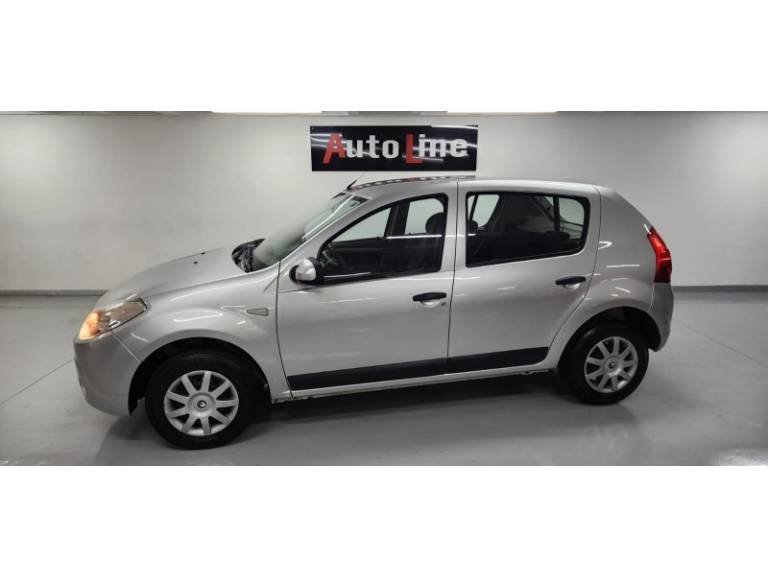 RENAULT - SANDERO - 2011/2011 - Prata - R$ 30.999,00