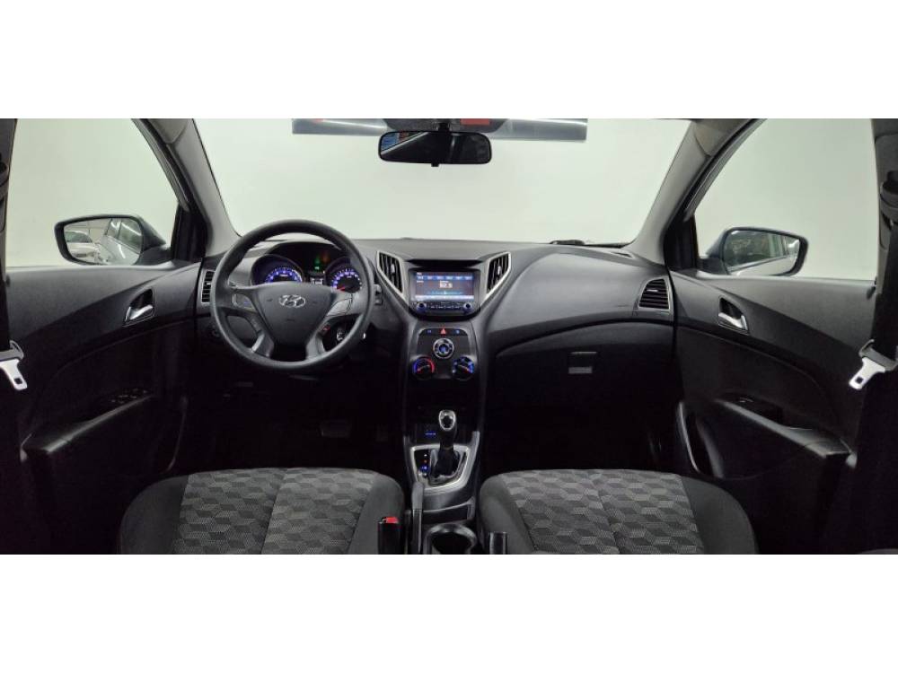 HYUNDAI - HB20 - 2018/2018 - Prata - R$ 67.999,00