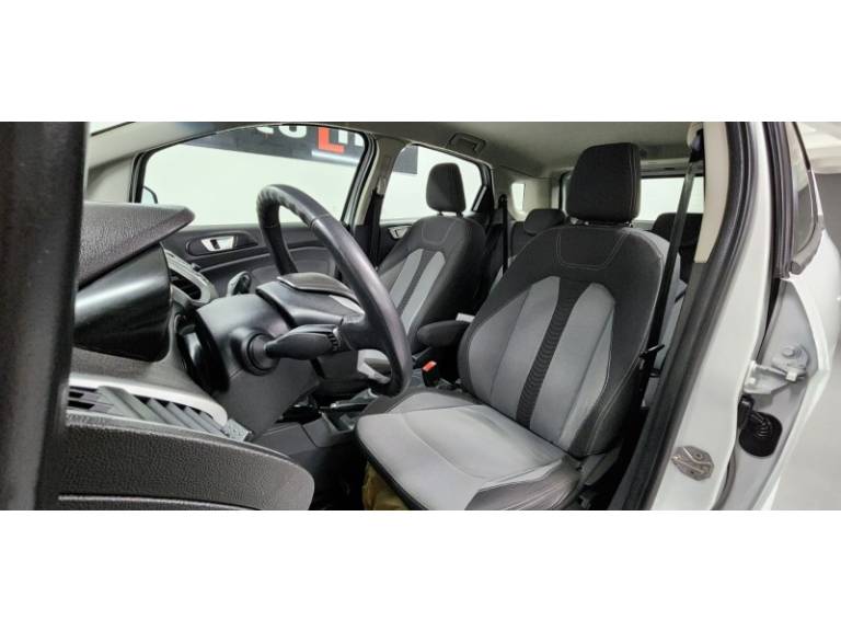FORD - ECOSPORT - 2013/2013 - Branca - R$ 55.900,00