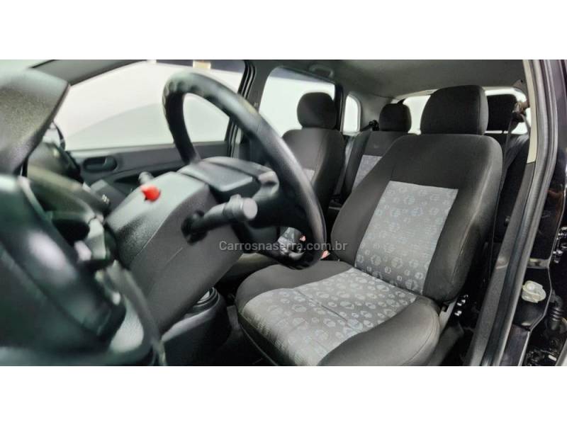 FORD - FIESTA - 2014/2014 - Preta - R$ 35.900,00