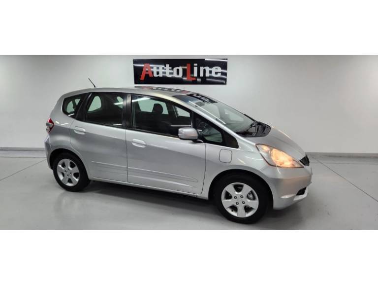 HONDA - FIT - 2011/2011 - Prata - R$ 47.990,00