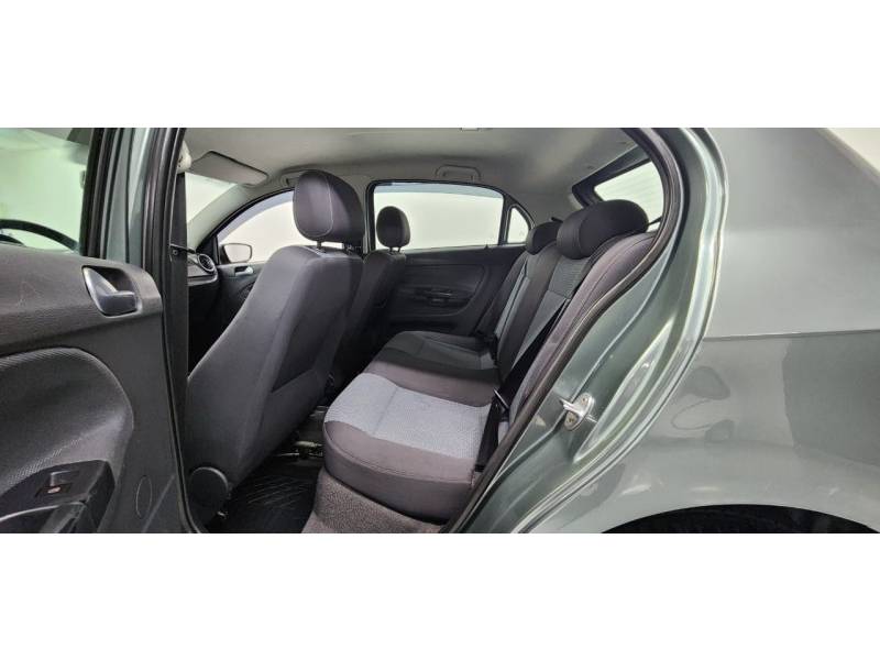 VOLKSWAGEN - GOL - 2011/2011 - Cinza - R$ 38.900,00