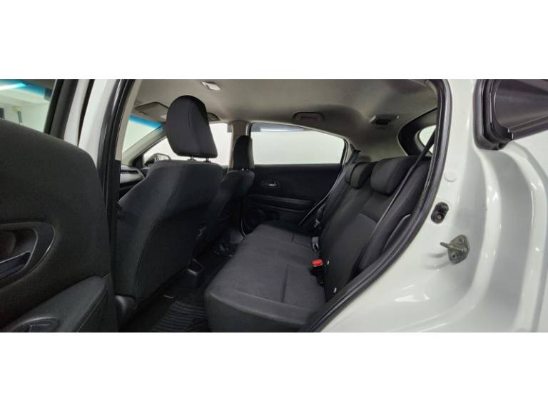HONDA - HR-V - 2016/2016 - Branca - R$ 89.900,00