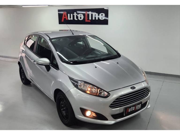 FORD - FIESTA - 2017/2017 - Prata - R$ 55.500,00
