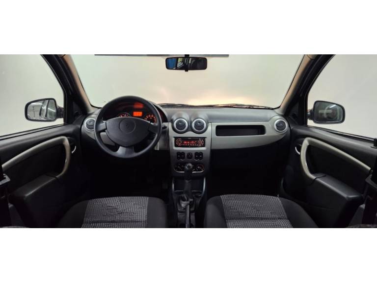RENAULT - SANDERO - 2011/2011 - Preta - R$ 33.900,00