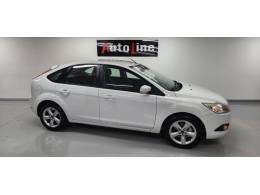 FORD - FOCUS - 2012/2012 - Branca - R$ 43.900,00