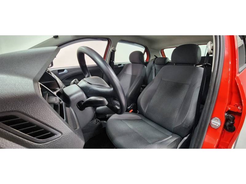 VOLKSWAGEN - GOL - 2017/2017 - Vermelha - R$ 45.900,00