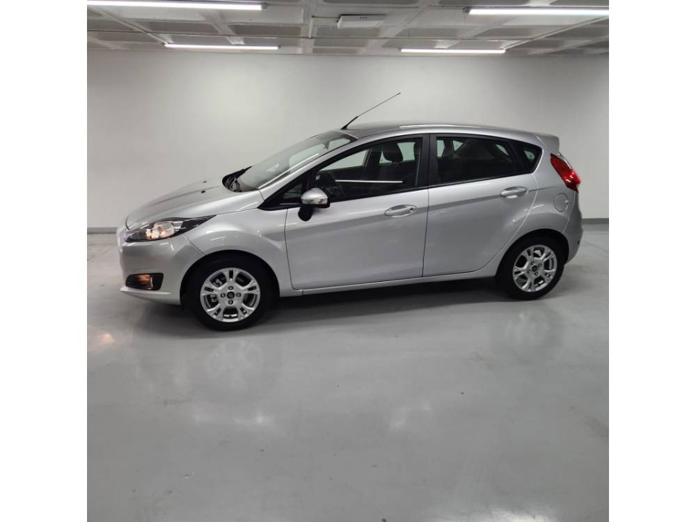 FORD - FIESTA - 2017/2017 - Prata - R$ 55.900,00