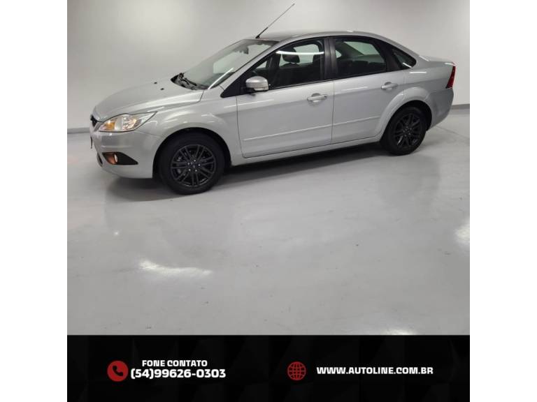 FORD - FOCUS - 2013/2013 - Prata - R$ 46.900,00