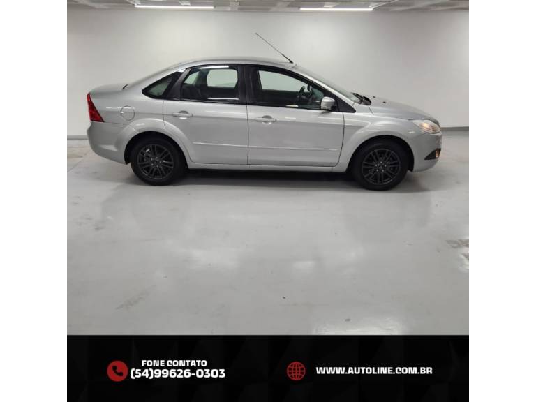 FORD - FOCUS - 2013/2013 - Prata - R$ 46.900,00