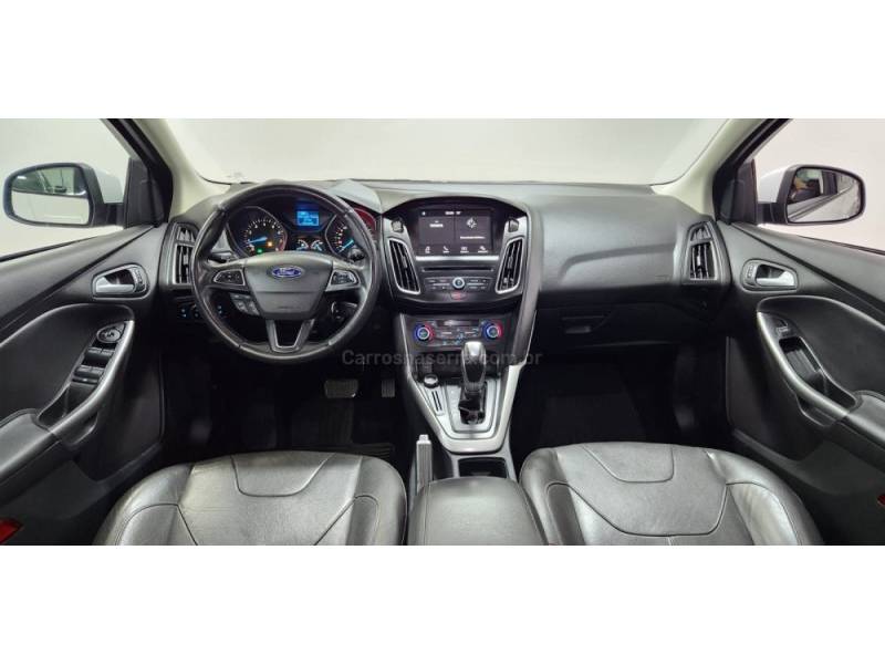 FORD - FOCUS - 2019/2019 - Branca - R$ 64.900,00