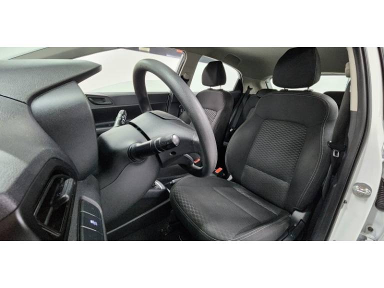 HYUNDAI - HB20 - 2022/2022 - Branca - R$ 64.999,00
