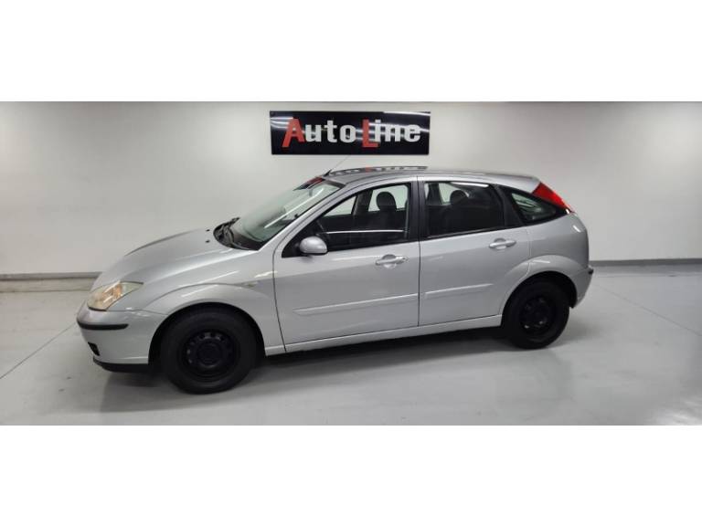 FORD - FOCUS - 2008/2008 - Prata - R$ 29.900,00