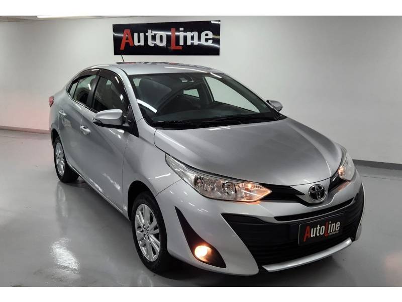 TOYOTA - YARIS - 2019/2019 - Prata - R$ 79.900,00