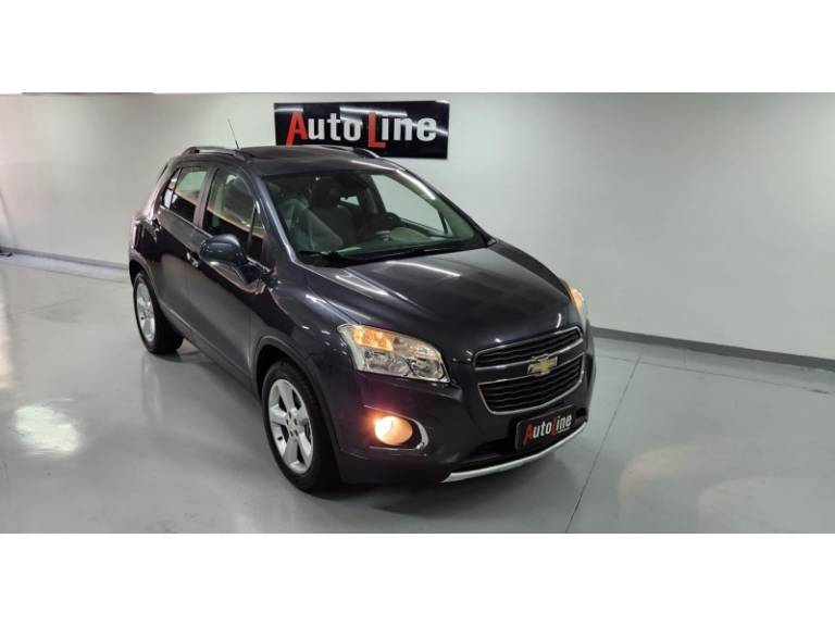 CHEVROLET - TRACKER - 2015/2015 - Cinza - R$ 69.900,00