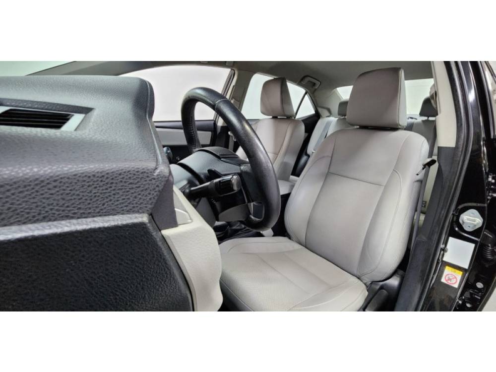 TOYOTA - COROLLA - 2017/2017 - Preta - R$ 89.999,00