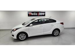HYUNDAI - HB20S - 2017/2017 - Branca - R$ 65.900,00