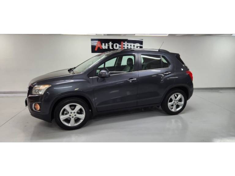 CHEVROLET - TRACKER - 2015/2015 - Cinza - R$ 69.900,00