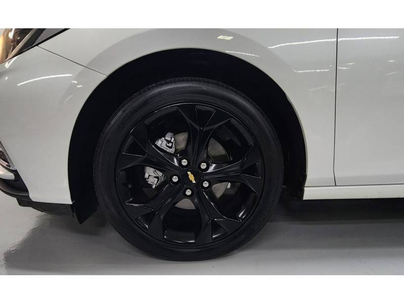 CHEVROLET - CRUZE - 2017/2017 - Branca - R$ 98.900,00