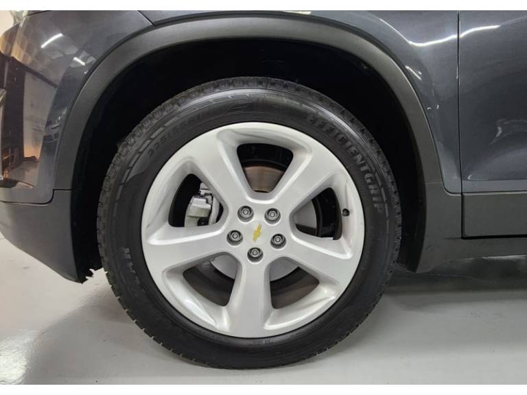 CHEVROLET - TRACKER - 2015/2015 - Cinza - R$ 69.900,00