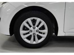 HYUNDAI - HB20S - 2017/2017 - Branca - R$ 65.900,00