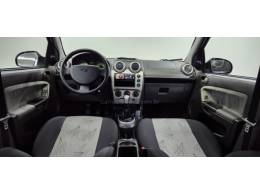 FORD - FIESTA - 2010/2010 - Prata - R$ 31.900,00