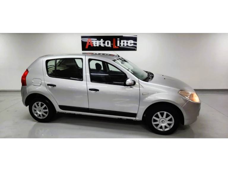 RENAULT - SANDERO - 2011/2011 - Prata - R$ 32.900,00