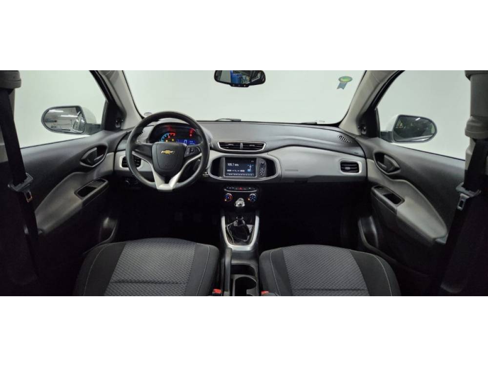 CHEVROLET - ONIX - 2017/2017 - Branca - R$ 58.999,00
