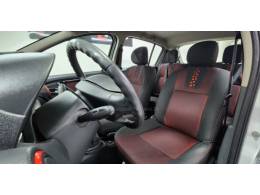 RENAULT - SANDERO - 2014/2014 - Branca - R$ 44.900,00