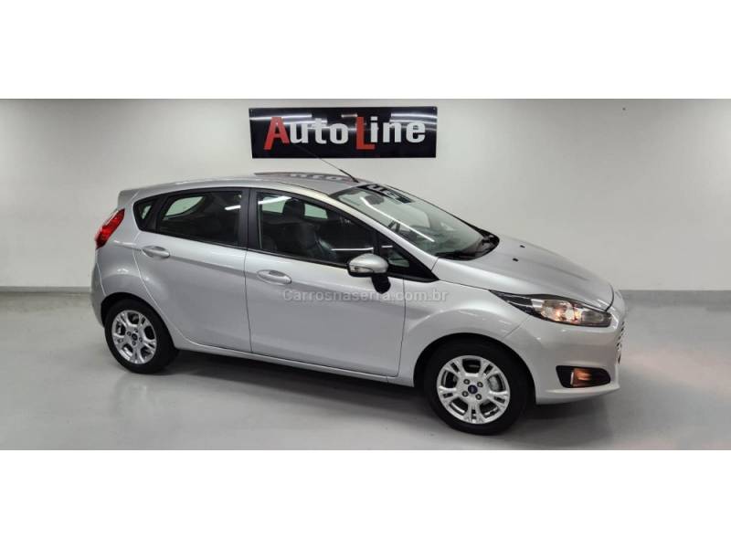 FORD - FIESTA - 2017/2017 - Prata - R$ 58.900,00