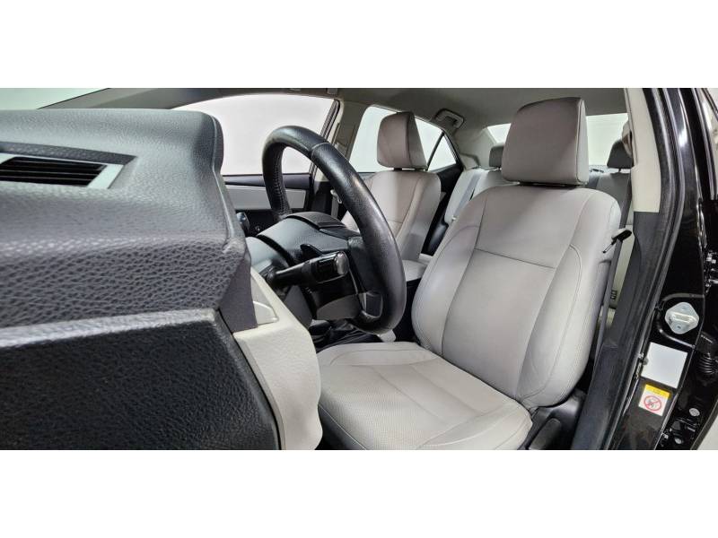 TOYOTA - COROLLA - 2017/2017 - Preta - R$ 94.900,00
