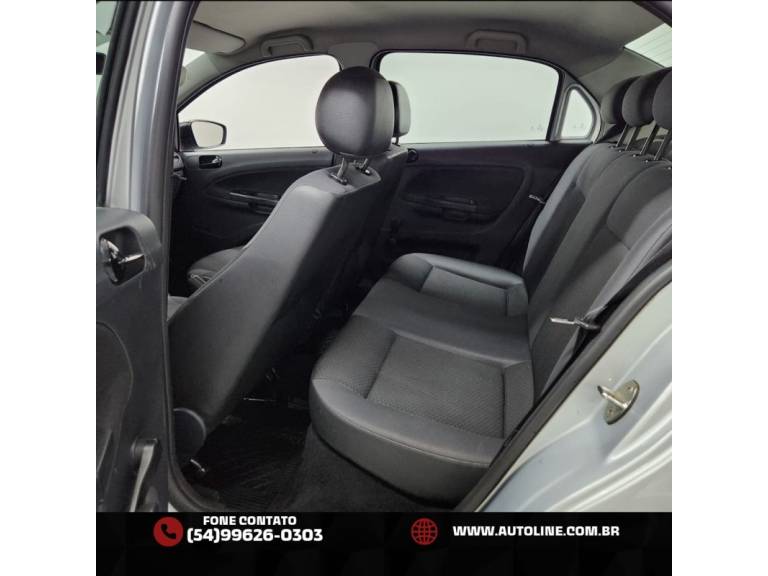 VOLKSWAGEN - VOYAGE - 2020/2020 - Prata - R$ 59.900,00