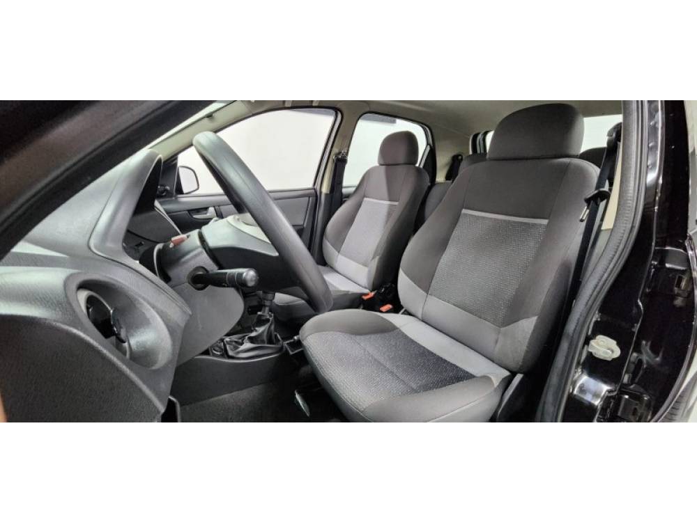 CHEVROLET - CELTA - 2012/2012 - Preta - R$ 31.900,00