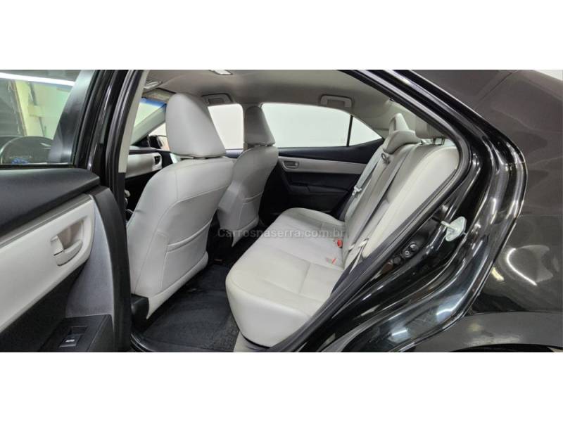 TOYOTA - COROLLA - 2017/2017 - Preta - R$ 92.900,00