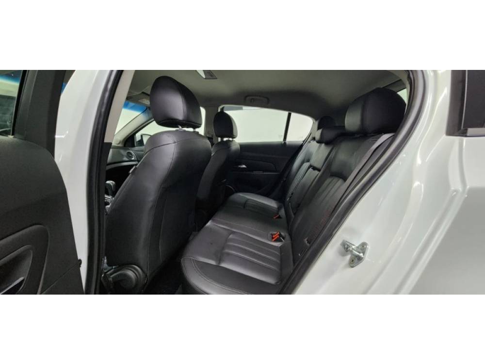CHEVROLET - CRUZE - 2016/2016 - Branca - R$ 74.999,00