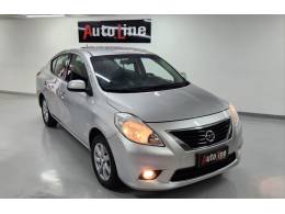 NISSAN - VERSA - 2013/2013 - Prata - R$ 44.900,00