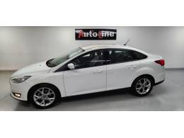FORD - FOCUS - 2019/2019 - Branca - R$ 64.900,00